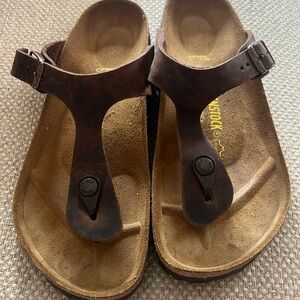 Birkenstock’s size 38